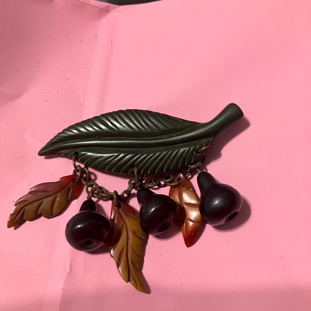 Vintage Bakelite ornately carved bar pin brooch dangling leaves pears